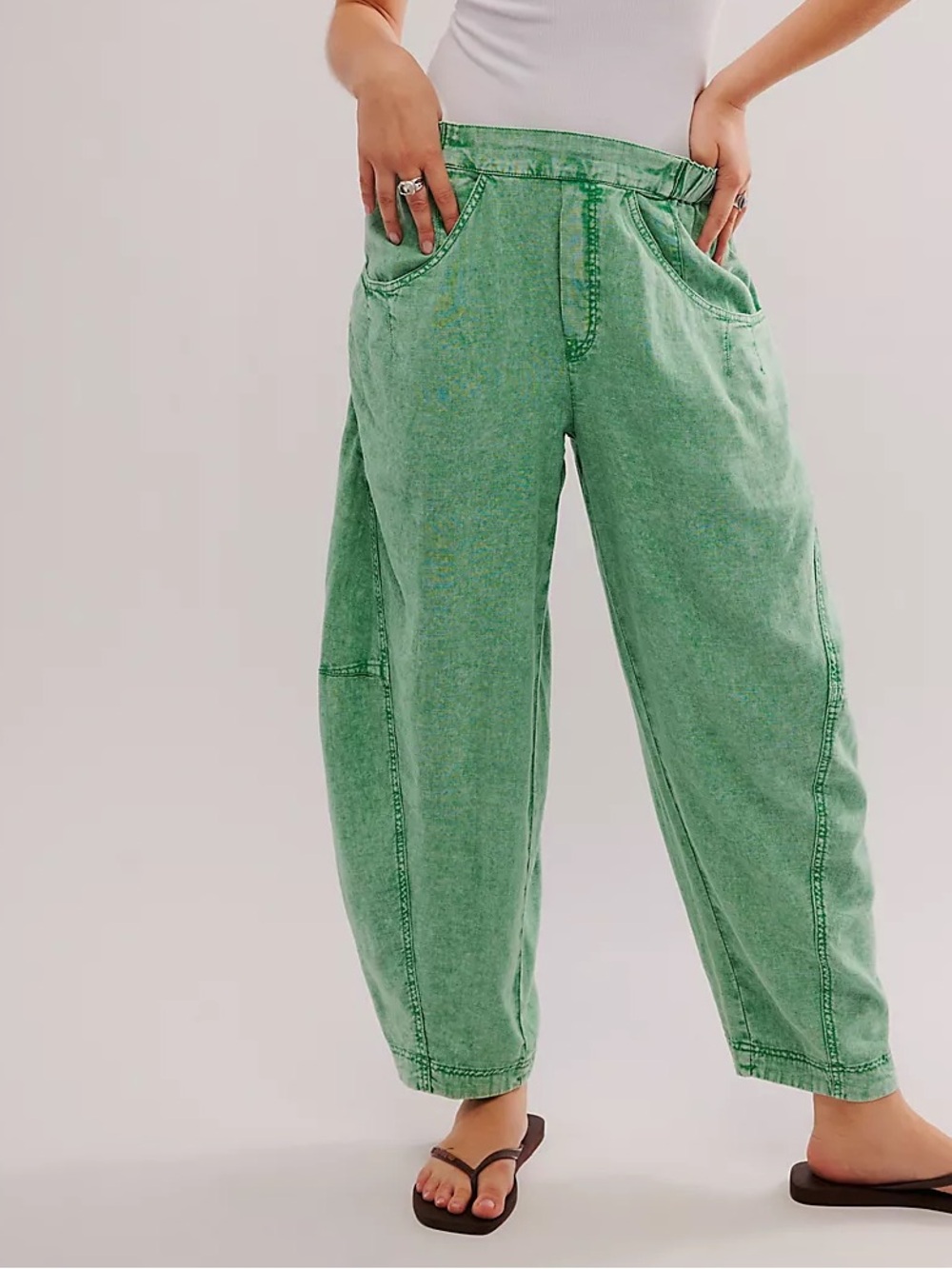 Free People green wash cotton elastic back jean barrel pants EUC